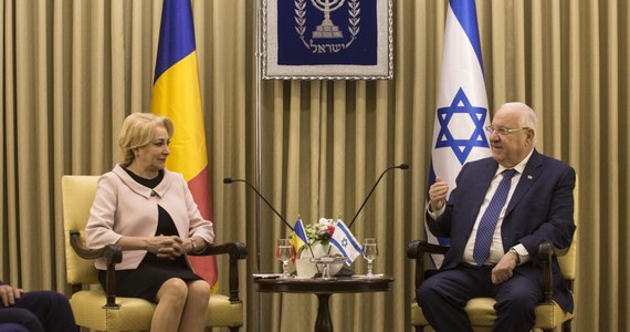 ​Centroprawicowy prezydent Rumunii Klaus Iohannis zażądał dymisji centrolewicowej premier Vioricy Dancili w związku ze sporem dotyczącym ewentualnych przenosin rumuńskiej ambasady w Izraelu z Tel Awiwu do Jerozolimy.