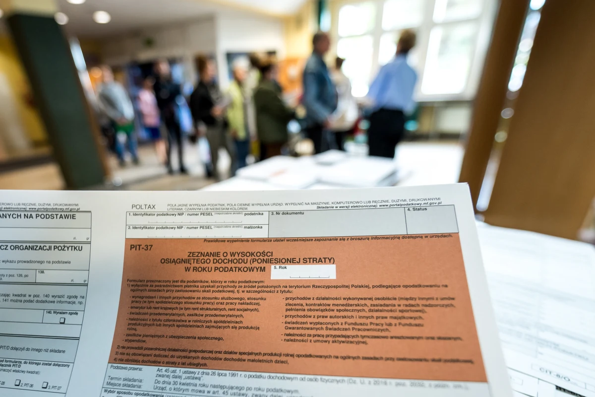 Tylko cztery dni zostały na rozliczenie rocznego PIT za 2017 r., deklaracje można składać do 30 kwietnia - przypomina Ministerstwo Finansów.