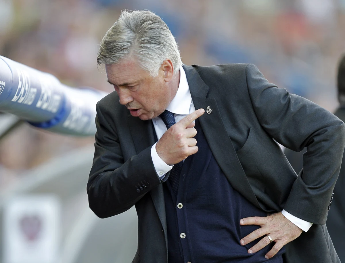 Carlo Ancelotti odrzucił propozycję posady trenera piłkarskiej reprezentacji Włoch - informują media. 58-letni szkoleniowiec od końca września jest bezrobotny, a stanowisko selekcjonera ekipy Italii jest nieobsadzone na stałe od listopada.
