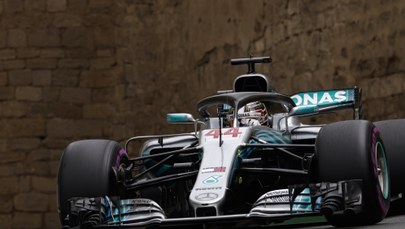 Lewis Hamilton wygrał emocjonujący wyścig w Baku