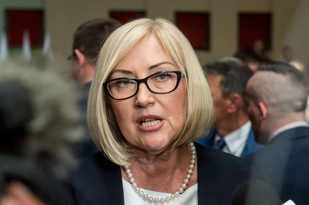 ​Na ostatniej prostej przed zaprezentowaniem projektu budżetu przez KE Polsce udało się obronić znaczną część interesów regionu - powiedziała rzecznik rządu Joanna Kopcińska. Pamiętajmy, że to dopiero początek bardzo trudnego procesu negocjowania budżetu - dodała.