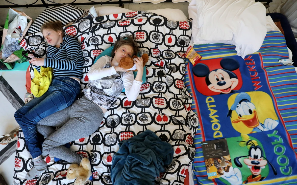 Piszą list do Pierwszej Damy i zapraszają na spotkanie. Dorośli niepełnosprawni i ich opiekunowie, którzy prowadzą już 16. dzień protest w Sejmie, proszą o wsparcie prezydentową Agatę Kornhauser-Dudę. 