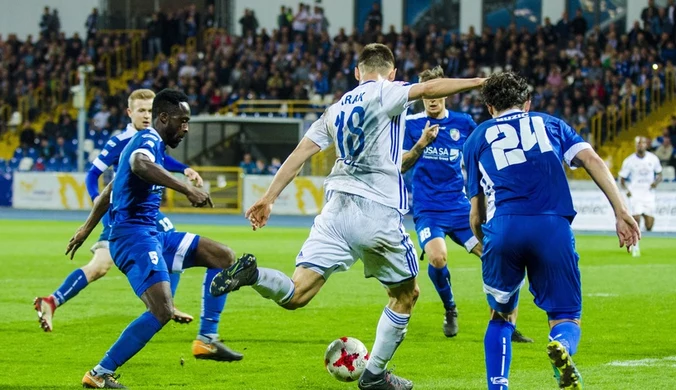 1. liga piłkarska. Lider gra w Tychach, ciekawie w Mielcu