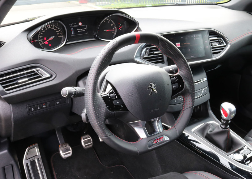 Peugeot 308 GTI FL. Lifting ograniczony Motoryzacja w