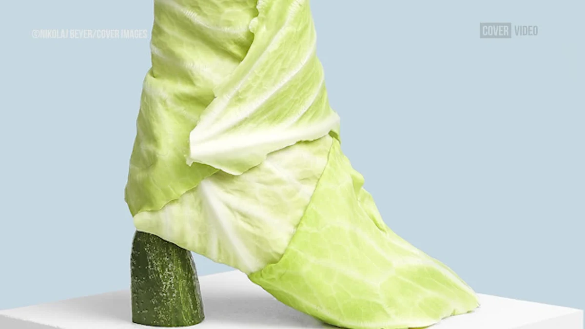 Duński fotograf Nikolaj Beyer stworzył nietypowy projekt. Wpadł na pomysł butów… ze wszystkiego. Jego inspiracją jest codzienne życie. "Nawet odwiedzanie ogrodu mojej babci czy lokalnego supermarketu" - wymienia. Za najbardziej skomplikowaną w zrobieniu uznał czekoladową szpilkę.