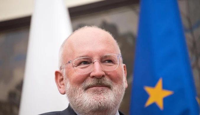 Timmermans chwali PiS za politykę socjalną