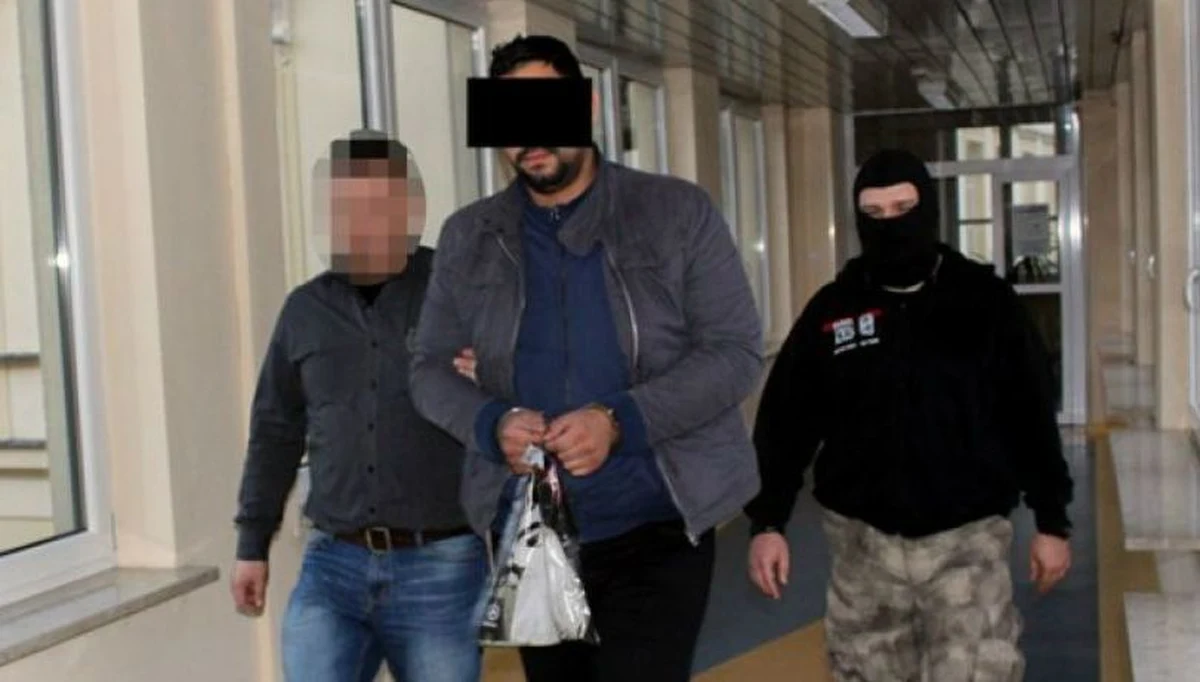 Sąd okręgowy w Warszawie na 25 lat więzienia skazał Jakuba K., nazywanego przez media "akwarystą", który w listopadzie 2016 roku brutalnie zamordował młodą kobietę w podwarszawskim Kontancinie-Jeziornej. Jej zwłoki ukrył w walizce.