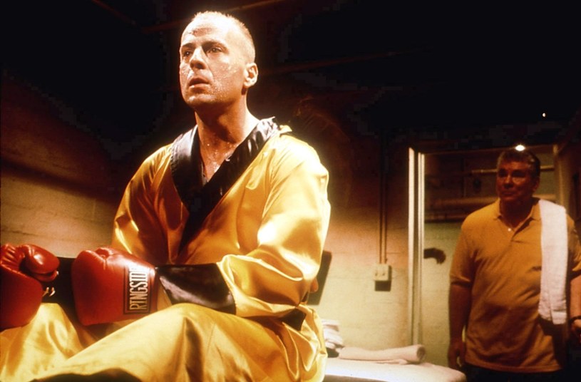 Amerykański aktor Bruce Willis podpisał kontrakt z producentami filmu "Cornerman". Zagra w nim znanego trenera bokserskiego Cusa D'Amato, który odkrył i wyszkolił mistrza wagi ciężkiej Mike'a Tysona. Autorem scenariusza i reżyserem filmu będzie Rupert Friend.