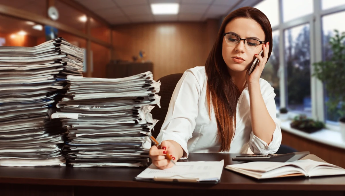 Trwa prowadzona przez Partię Razem zbiórka podpisów pod obywatelskim projektem ustawy zakładającym skrócenie czasu pracy do 35 godzin tygodniowo. W ciągu pierwszych dwóch dni ugrupowaniu udało się zebrać prawie 5 tys. wymaganych podpisów - poinformowała rzeczniczka Razem Dorota Olko.