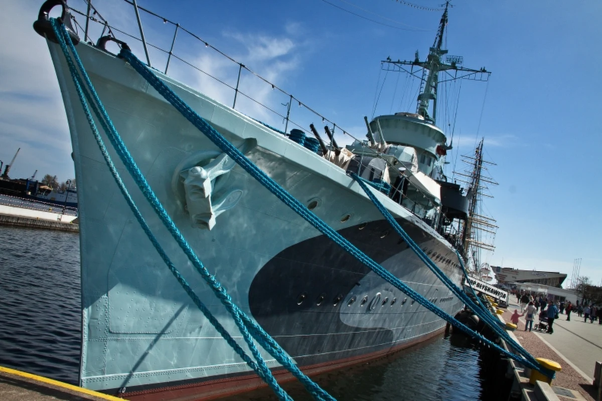 ORP Błyskawica - słynny polski niszczyciel, dziś okręt muzeum - opuści port w Gdyni i wyjdzie w morze! Jak dowiedział się reporter RMF FM, to element planu obchodów tegorocznego święta Marynarki Wojennej, przypadającego na ostatnią niedzielę czerwca. W tym roku ma mieć ono wyjątkową oprawę w związku z obchodami 100-lecia odzyskania niepodległości i 100-lecia utworzenia Marynarki Wojennej.