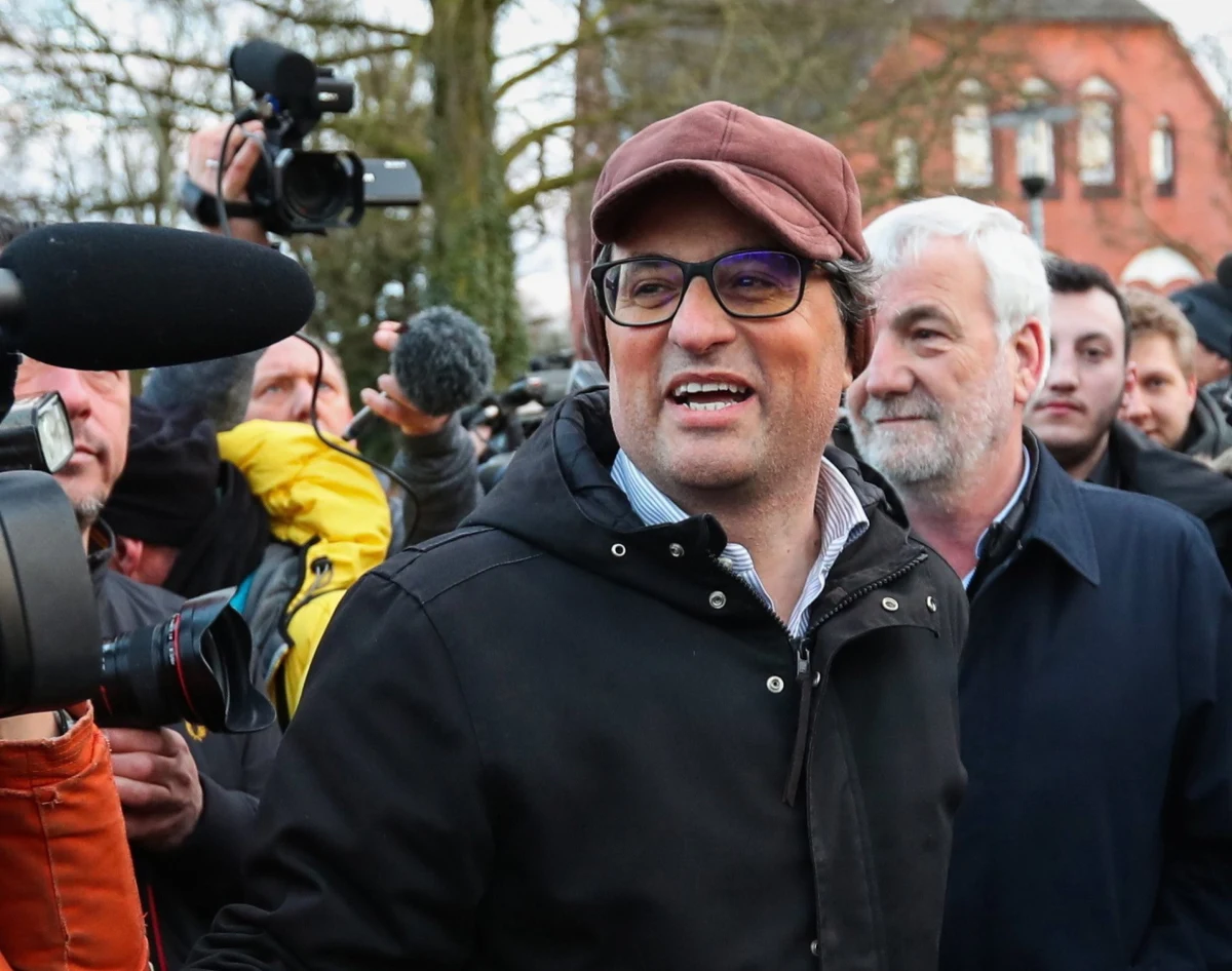 Były premier Katalonii Carles Puigdemont ogłosił, że nowym kandydatem na stanowisko szefa rządu tego regionu jest deputowany katalońskiego parlamentu, prawnik i wydawca Quim Torra. Na wybranie szefa władz regionalnych parlament ma czas do 22 maja.
