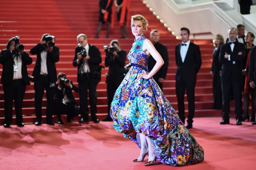 Cate Blanchett ma wziąć udział w sobotnim proteście w Cannes, wspierając w ten sposób ruch #MeToo. Aktorka - która w tym roku jest przewodniczącą jury festiwalu - przemaszeruje obok około 100 innych aktorek i reżyserek filmowych.