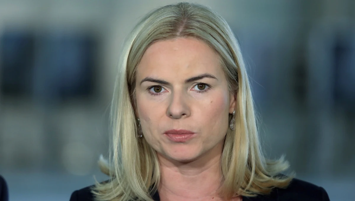 ​"Poważnie rozważam start w wyborach na prezydenta Poznania" - mówi w rozmowie z reporterem RMF FM Joanna Schmidt. Posłanka twierdzi, że po odejściu z Nowoczesnej, namawia ją do tego wiele organizacji.