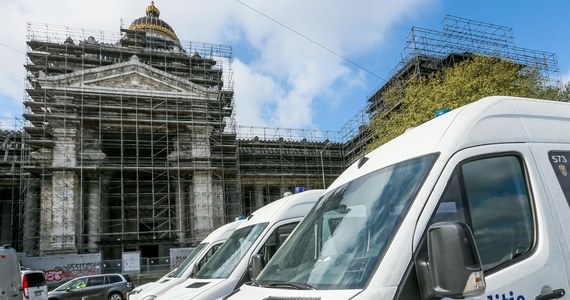 Dwóch Polaków ciężko pobitych w Blankenberge w Belgii. Zostali zaatakowani przez nielegalnych imigrantów - powiedział dziennikarce RMF FM rzecznik belgijskiej policji. Do wydarzeń doszło w nocy ze środy na czwartek, ale policja informuje o tym dopiero teraz. 