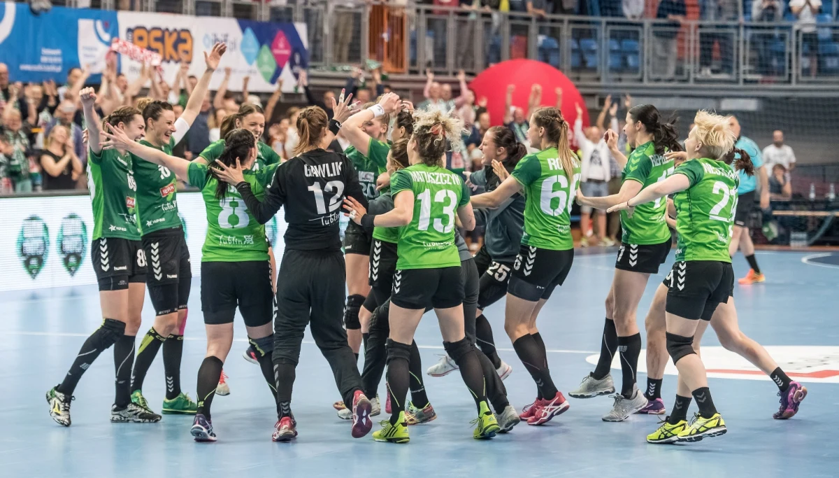 ​Piłkarki ręczne MKS Perła Lublin triumfowały w rozgrywkach Challenge Cup, wygrywając w Lublinie rewanżowe spotkanie finałowe z hiszpańską Rocasą Gran Canaria 27:23 (13:11). W pierwszym meczu na Wyspach Kanaryjskich był remis 22:22.