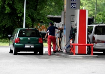 Szok na stacjach benzynowych: Paliwo powyżej 5 złotych! A będzie drożej...