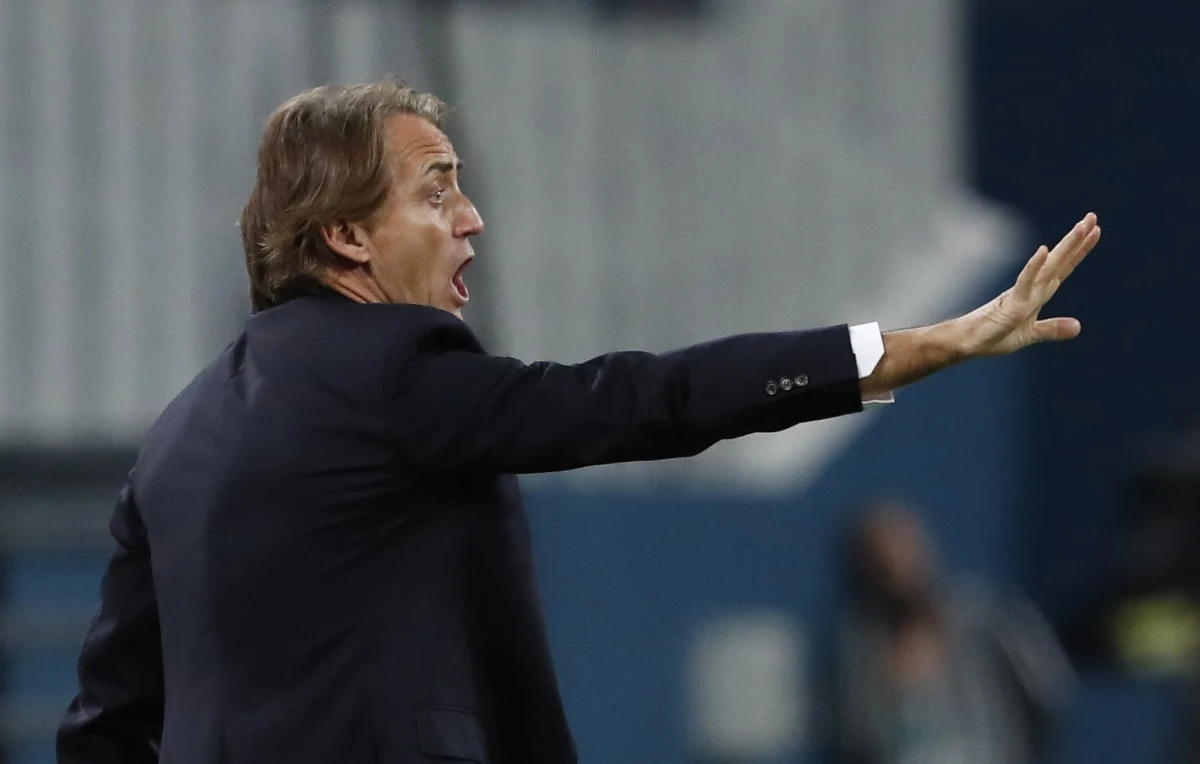 Roberto Mancini został trenerem piłkarskiej reprezentacji Włoch - poinformowała federacja na swojej stronie internetowej. Oficjalnie zaprezentowany ma być na wtorkowej konferencji prasowej we Florencji.