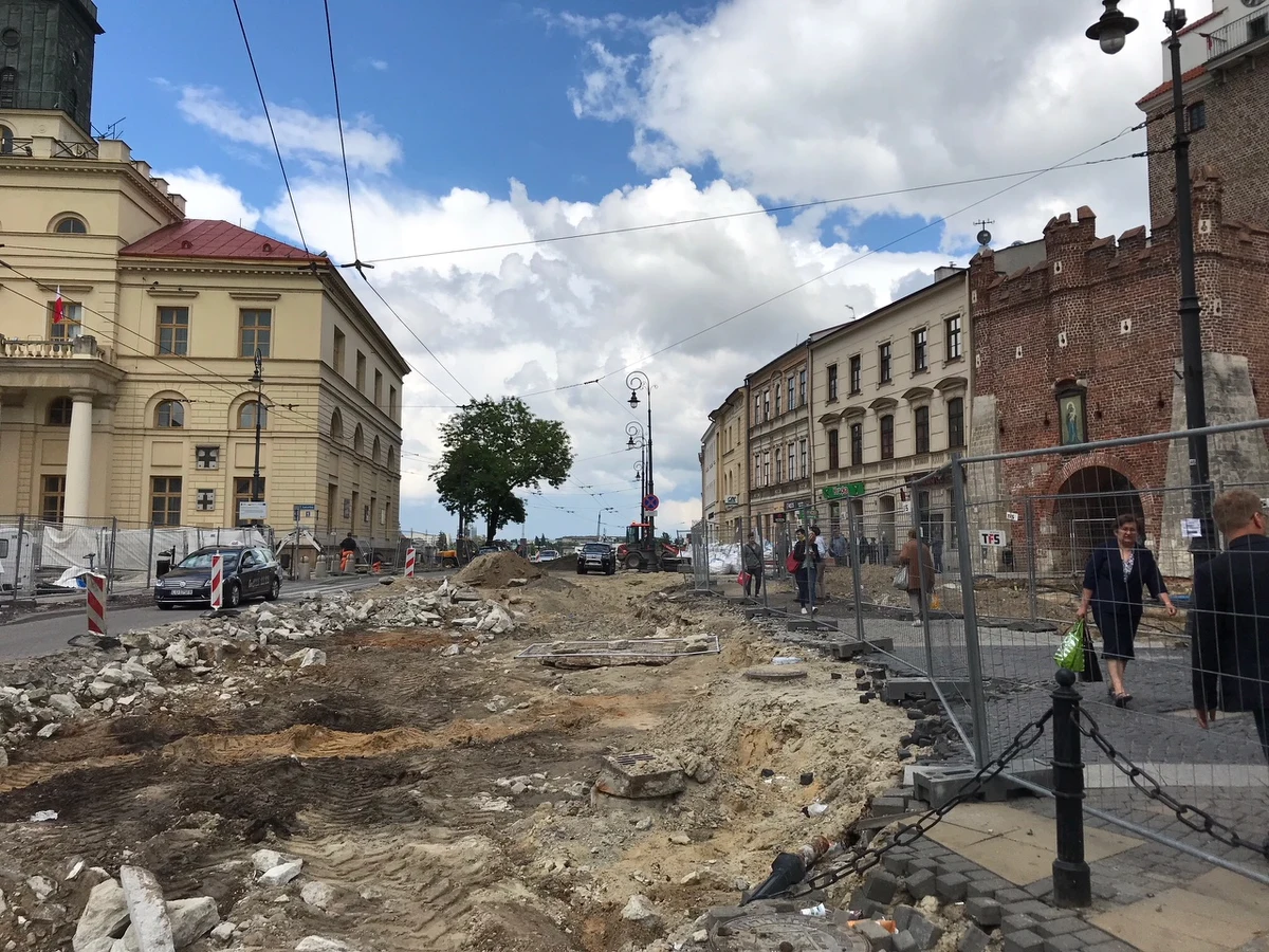 Nie odnaleziono go w latach 90., gdy budowano lubelski deptak, udało się dopiero teraz. Mowa o lubelskim barbakanie tuż przed Bramą Krakowską. 