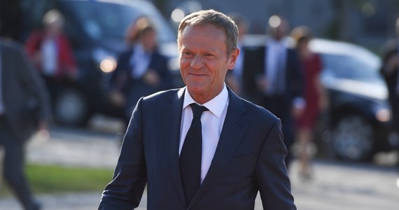 Szef Rady Europejskiej Donald Tusk skrytykował działania administracji prezydenta Donalda Trumpa w kwestii porozumienia z Iranem i handlu. Na konferencji prasowej w Sofii Tusk powiedział, że w efekcie działań UE "pozbyła się wszelkich złudzeń". 