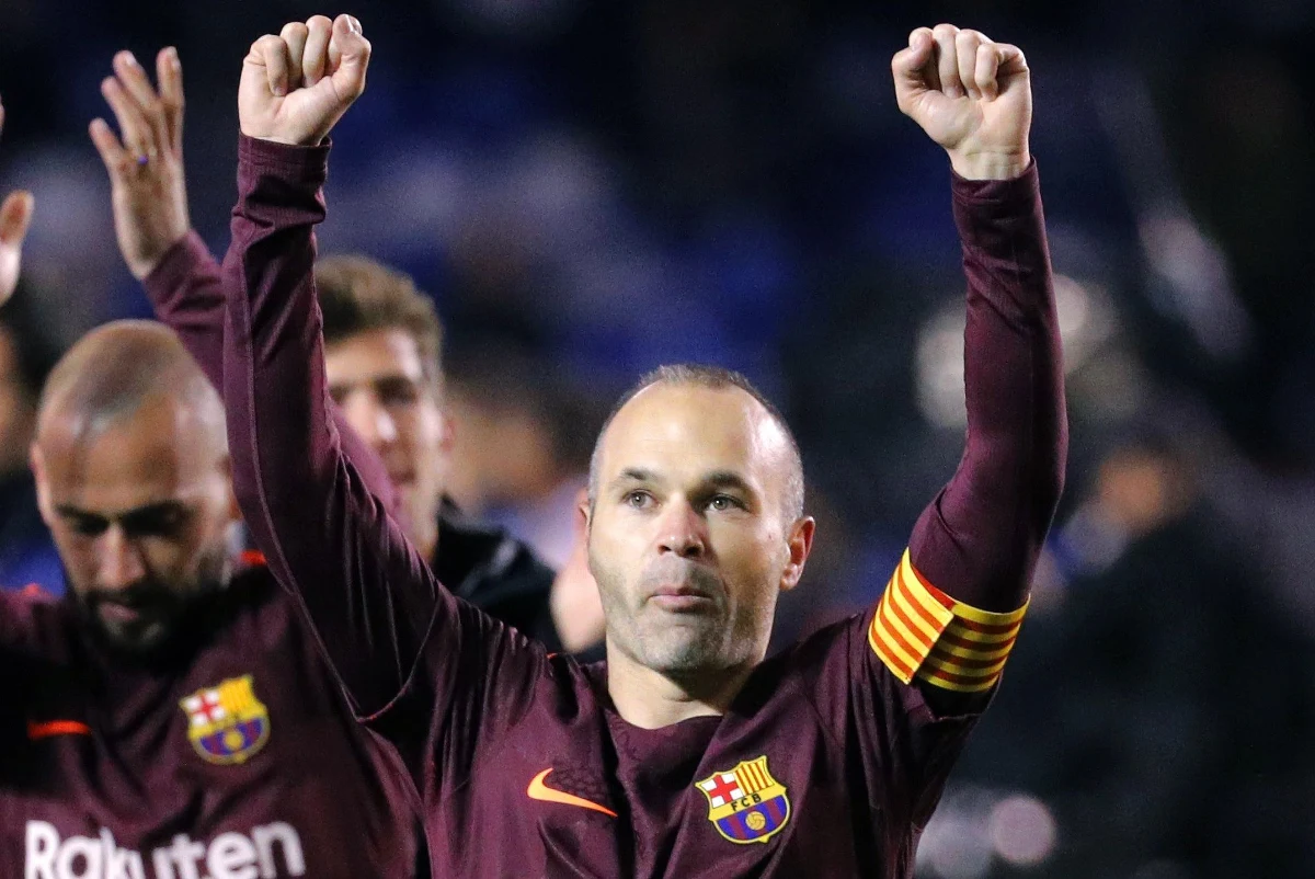 ​Japoński magazyn "The Sports Hochi" ujawnił, że kapitan Barcelony Andres Iniesta zdecydował się podpisać kontrakt z japońskim zespołem Vissel Kobe. Oficjalnie umowa ma zostać podpisana po mistrzostwach świata w Rosji.