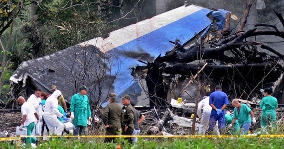 Pięciu obcokrajowców było wśród ponad 100 pasażerów samolotu użytkowanego przez kubańskie towarzystwo Cubana, który rozbił się tuż po starcie z lotniska w Hawanie - poinformowały kubańskie media państwowe. Według nich katastrofę przeżyły trzy osoby.