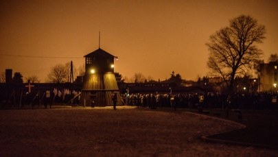 "Stoimy przed barakiem, śliczny zachód słońca". Ujawniono pamiętnik 16-latki z obozu na Majdanku
