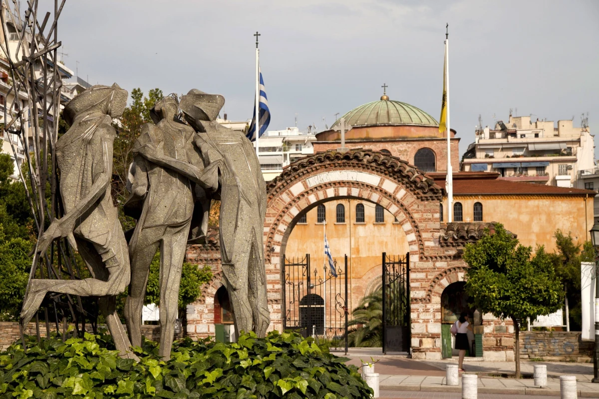 ​Burmistrz drugiego co do wielkości miasta Grecji - Salonik - 75-letni Janis Butaris został pobity przez kilka osób na ceremonii upamiętniającej zabicie Greków pontyjskich przez Turków podczas I wojny światowej - informują miejscowe władze.