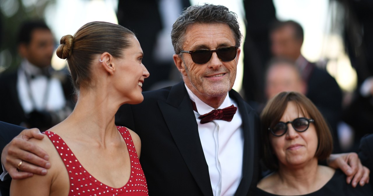 Paweł Pawlikowski tworzy kino autorskie, więc nagroda dla najlepszego reżysera w Cannes jest najbardziej zasłużona; to wyróżnienie indywidualne, ale także wspólny sukces - powiedziała producentka filmu "Zimna wojna" Ewa Puszczyńska.