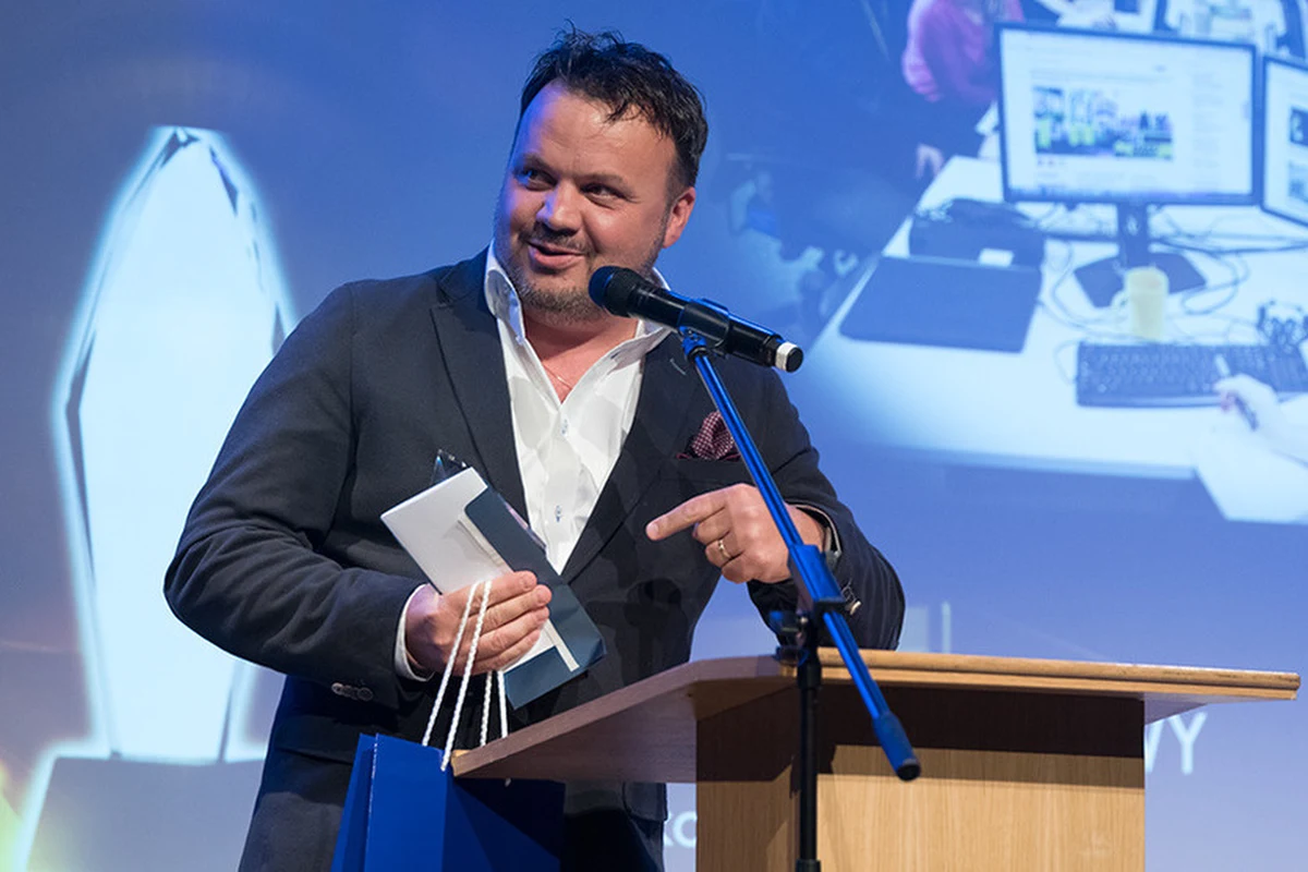 Nagrody Dziennikarzy Małopolski przyznane! Redakcja Faktów RMF FM otrzymała statuetkę za materiał radiowy - "Biało-czerwoną sztafetę RMF FM". Odebrał ją Marek Balawajder - dyrektor informacji RMF FM. 