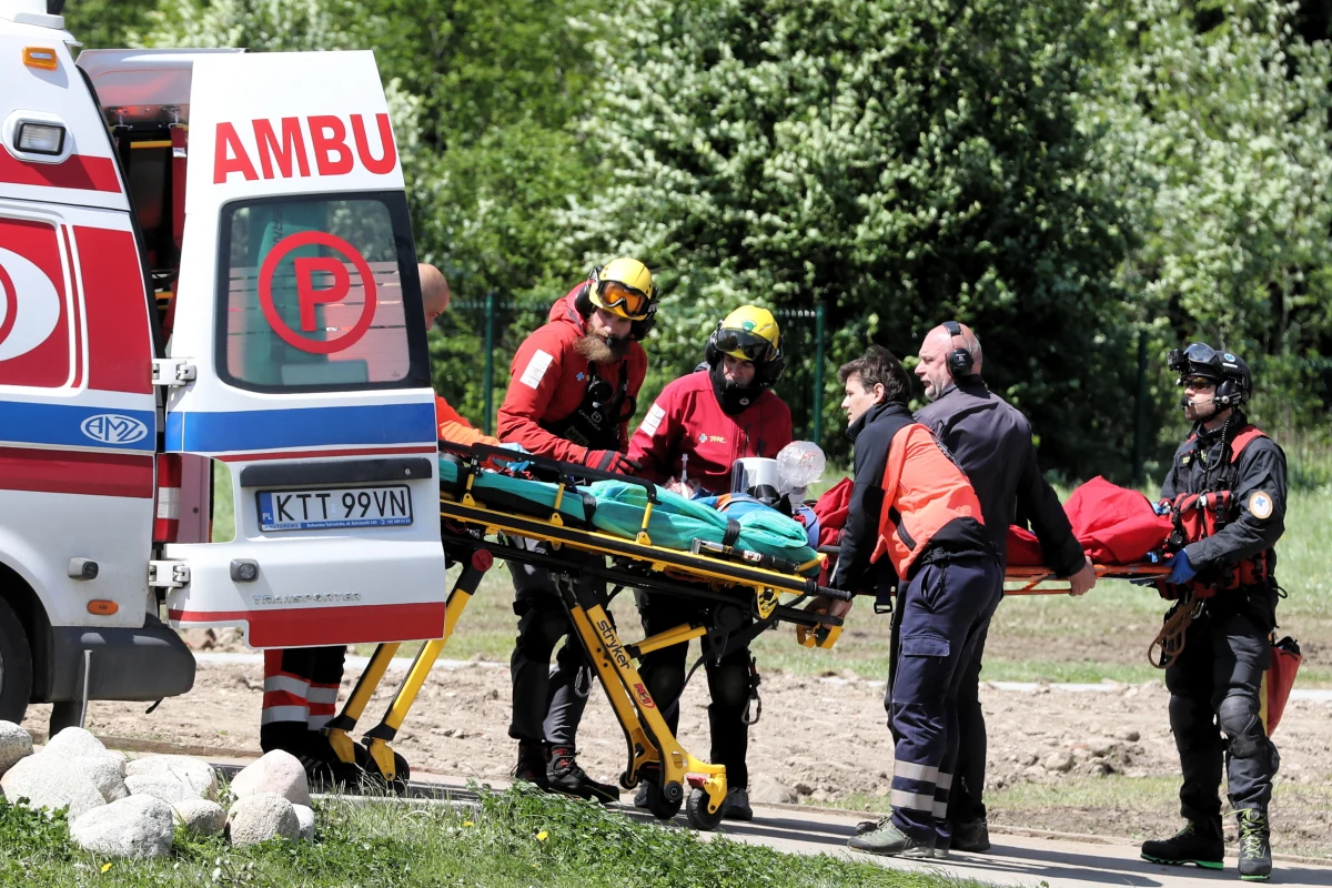 Tragiczne skutki wypadku na Rysach. Ciężko ranny został turysta, który poślizgnął się poniżej szczytu. Został przetransportowany do szpitala w Zakopanem. Tam zmarł. 
