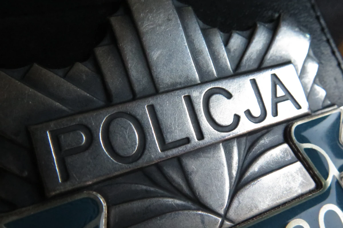 ​Policjanci z Gorzowa Wielkopolskiego, którym uciekł więzień, nie zostaną zawieszeni w czynnościach - dowiedział się reporter RMF FM Mateusz Chłystun. Według ustaleń naszego dziennikarza, po zwolnieniu lekarskim, funkcjonariusze wrócili do służby.