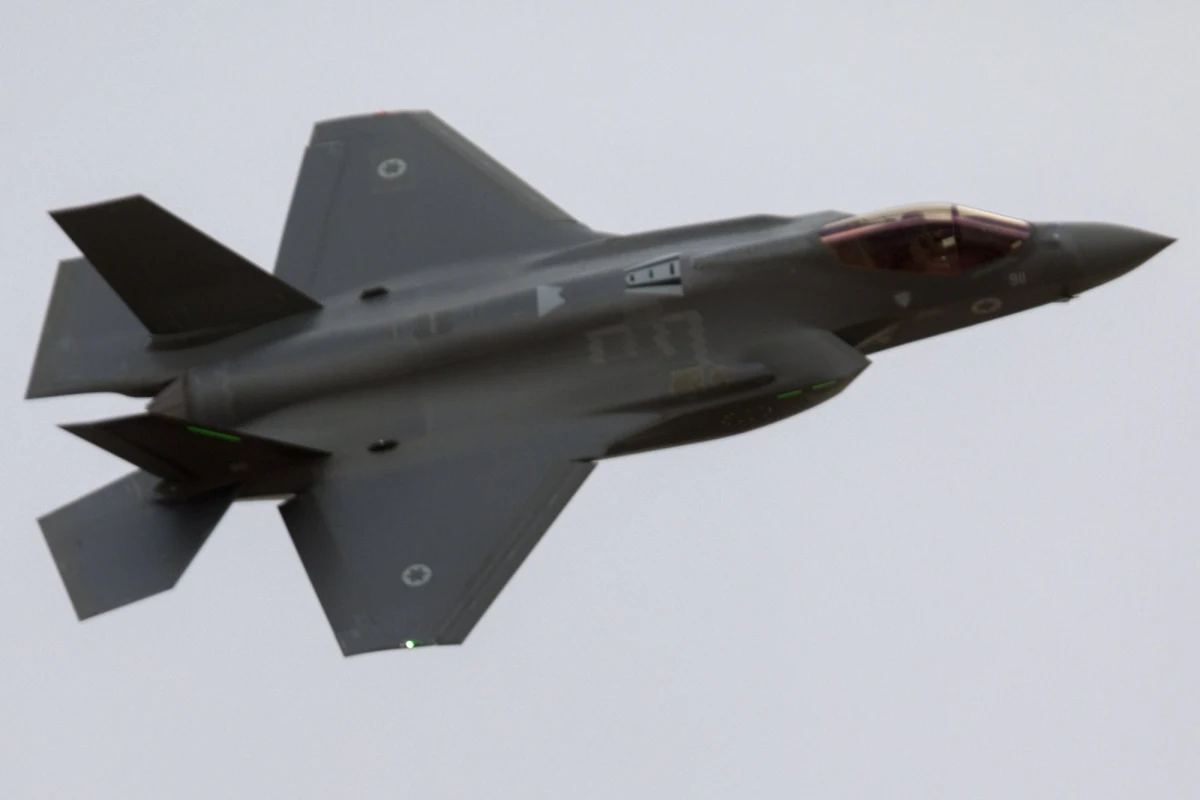 Izrael jest pierwszym państwem, które użyło w walce nowoczesnego wielozadaniowego myśliwca F-35 produkowanego przez USA - poinformował dowódca izraelskich sił powietrznych generał Amikam Norkin. Jego wypowiedź zamieszczono na oficjalnym koncie twitterowym izraelskich sił zbrojnych.