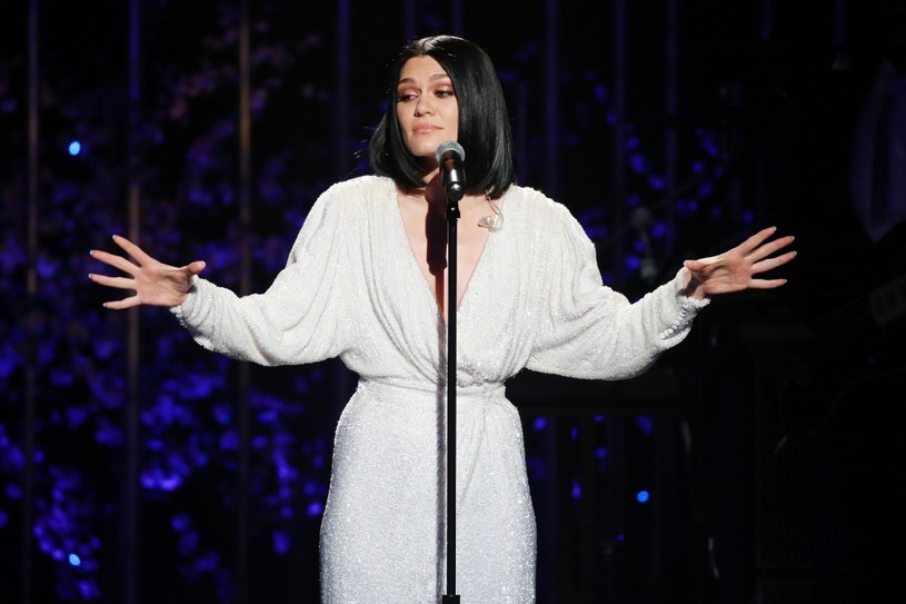 Jessie J ogłosiła szczegóły pierwszego od czterech lat premierowego wydawnictwa. Płytę promuje singel "Queen", do którego powstał teledysk.