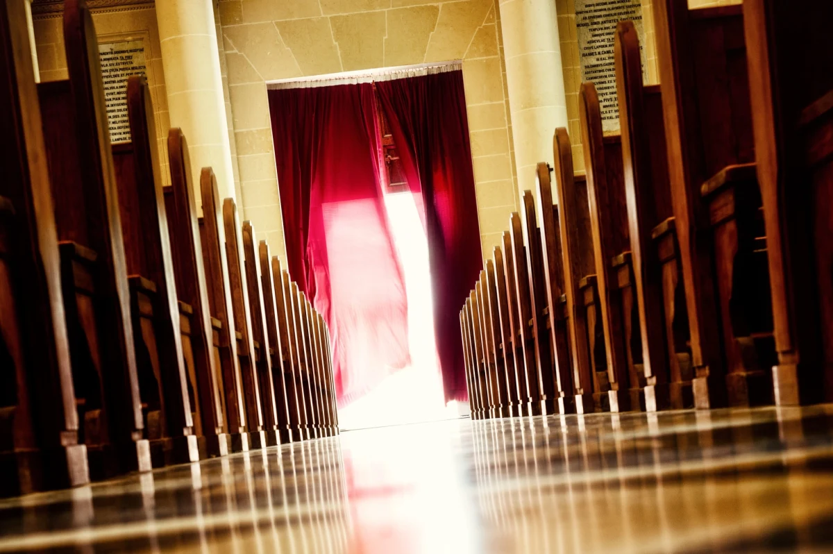 ​Biskupstwo miasta Rancagua w środkowej części Chile poinformowało we wtorek o zawieszeniu w prawach kanonicznych 14 księży zamieszanych w kolejny w tym kraju skandal związany z molestowaniem seksualnym.