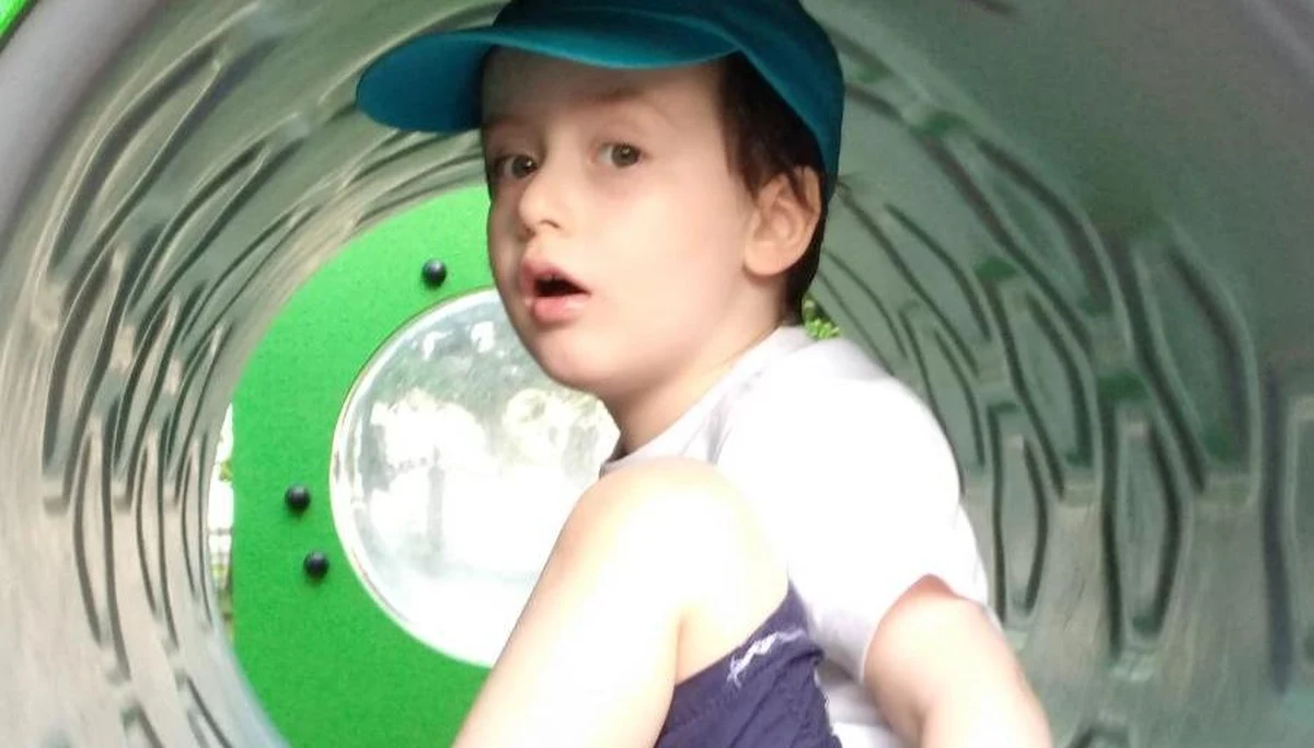 Policjanci z Krakowa szukają 4-letniego dziecka. Jak dowiedzieli się nieoficjalnie dziennikarze RMF FM, chłopca wczoraj porwał ojciec, który nie ma prawa do opieki nad synem.