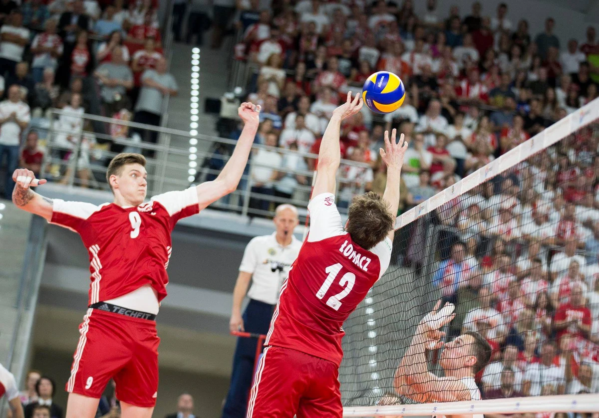 Czas zacząć siatkarska Ligę Narodów mężczyzn! 25 maja w katowickim Spodku Polacy zmierzą się z Koreą. Dzień później w krakowskiej Tauron Arenie nasza reprezentacja zagra z Rosjanami, a w niedzielę z Kanadyjczykami. Na początku czerwca siatkarze zawitają do Łodzi. 