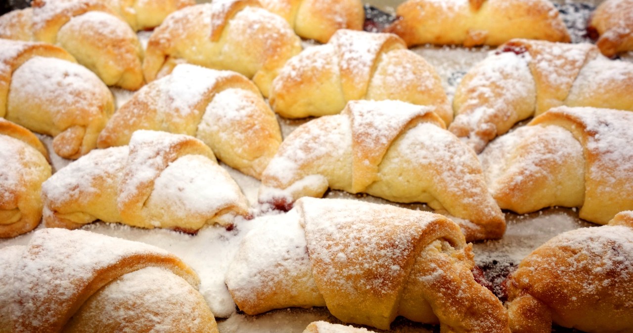Kruche rogaliki lepsze, niż z cukierni. Z tego przepisu zawsze wychodzą