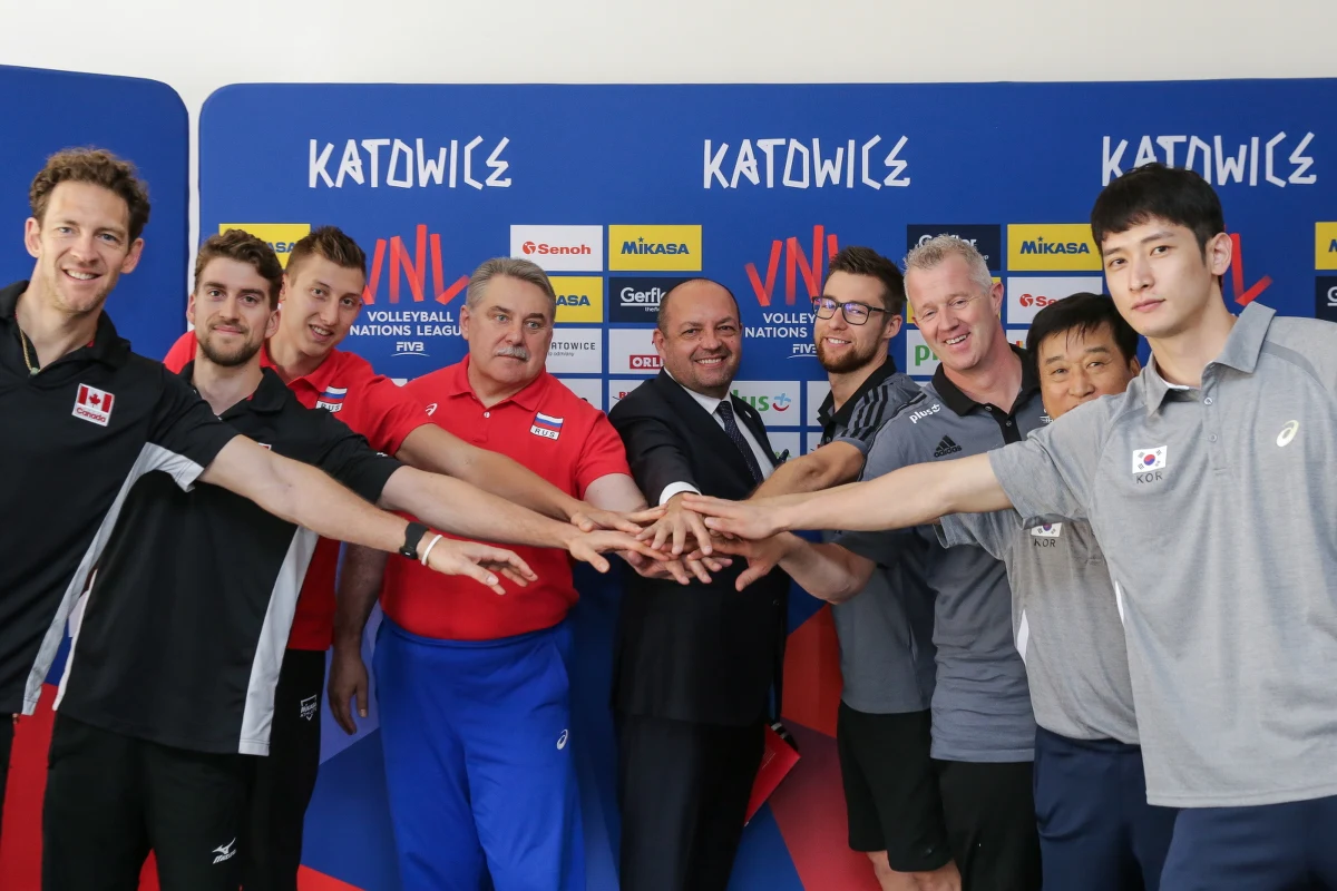 Piątkowym meczem z Koreą Południową w katowickim Spodku polscy siatkarze zainaugurują udział w pierwszej edycji Ligi Narodów. "Chciałbym oczywiście wygrać wszystkie spotkania, choć pewnie się to nie uda" – powiedział PAP trener Polaków Vital Heynen.
