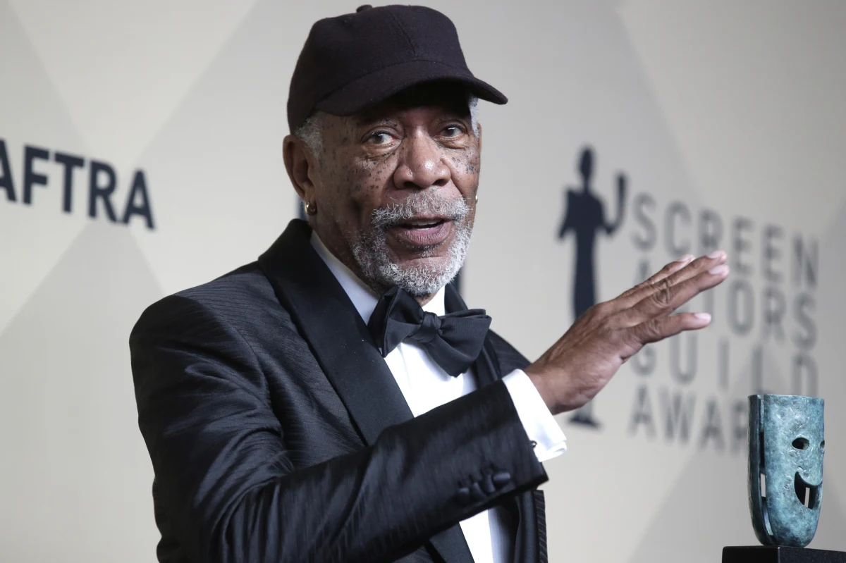 ​Amerykański gwiazdor filmowy Morgan Freeman przeprosił w czwartek "wszystkie osoby, które czuły się dotknięte lub potraktowane bez szacunku". Aktor złożył to oświadczenie w związku z oskarżeniami go o napastowanie na tle seksualnym.