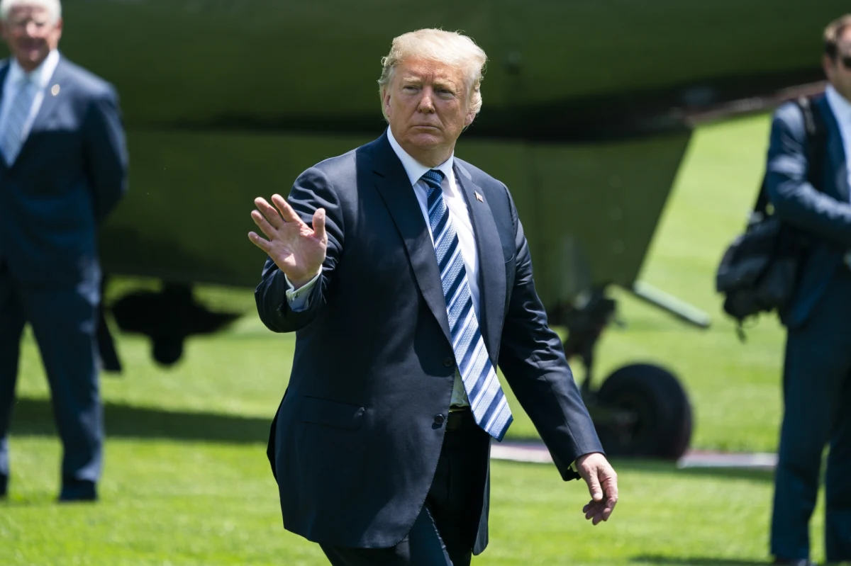 ​Prowadzimy bardzo produktywne rozmowy z Koreą Płn. na temat przywrócenia planowanego spotkania na szczycie - napisał na Twitterze w piątek wieczorem prezydent USA Donald Trump. Władze Korei Płd. nie kryją radości z powodu wznowienia rozmów - pisze agencja AFP.