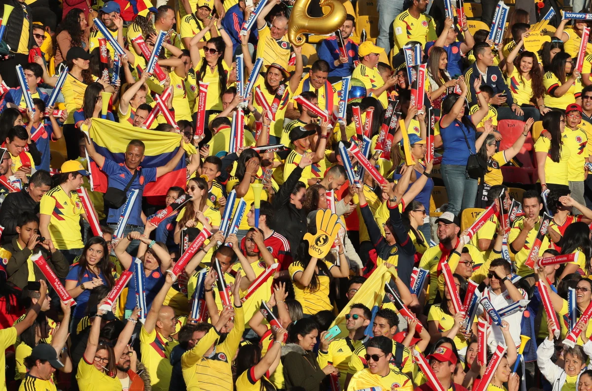 Remisem 1:1 zakończył się wewnętrzny sparing piłkarskiej reprezentacji Kolumbii, która w obecności 35 tysięcy kibiców zakończyła krajowe przygotowania do mistrzostw świata. Zespół Jose Pekermana będzie jednym z rywali Polaków w grupie H.