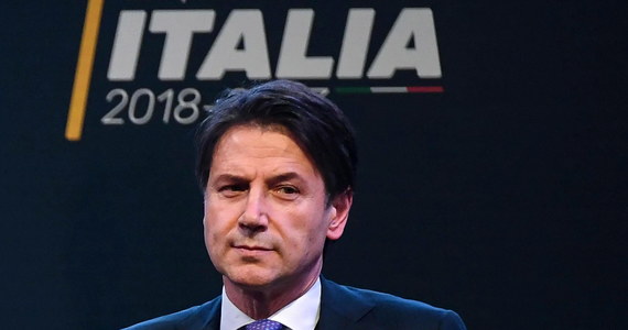 Desygnowany na premiera Włoch Giuseppe Conte zrezygnował z misji tworzenia rządu - ogłosił Pałac Prezydencki po jego rozmowie z prezydentem Sergio Mattarellą. Nie powstanie zatem rząd prawicowej Ligi i antysystemowego Ruchu Pięciu Gwiazd.