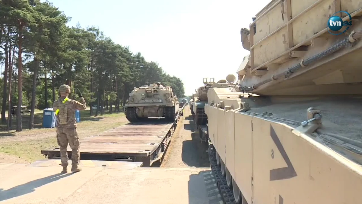 Do Polski dotarła słynna "pancerna kawaleria" ze Stanów Zjednoczonych. Wszystko w ramach operacji Atlantic Resolve, która ma na celu wsparcie sił NATO na wschodniej flance Sojuszu. Żołnierze i sprzęt będą pełnić rotacyjną służbę bojową. Łącznie ma to być nawet 1000 pojazdów i około czterech tysięcy żołnierzy. 
