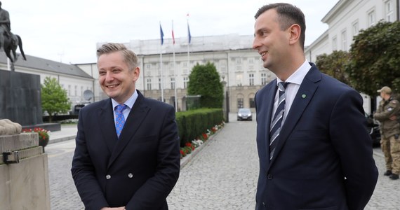 ​Obecny rzecznik PSL Jakub Stefaniak będzie kandydatem Stronnictwa na prezydenta Warszawy - poinformował lider ugrupowania Władysław Kosiniak-Kamysz. Stefaniak zapowiedział, że ważnym elementem jego kampanii będzie sprawa reprywatyzacji, a "Warszawa musi być miastem sprawiedliwym".