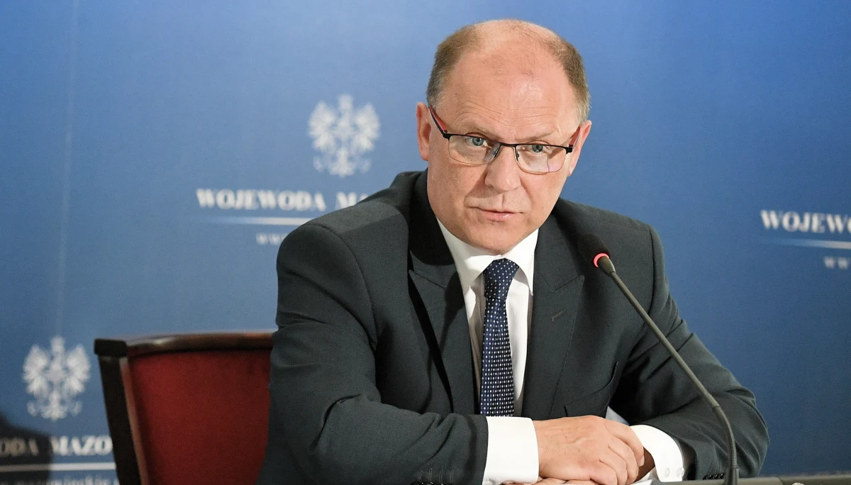 Wojewódzki Sąd Administracyjny uchylił zarządzenie zastępcze wojewody mazowieckiego Zdzisława Sipiery dotyczące zmian nazw 12 ulic w Warszawie w związku z tzw. ustawą dekomunizacyjną. W poniedziałek wtorek sąd uchylił już zarządzenie dot. łącznie 25 ulic.