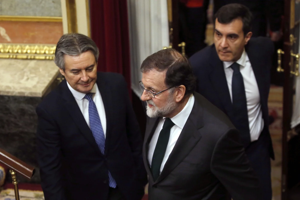 Hiszpański Kongres Deputowanych przegłosował wotum nieufności wobec premiera i przewodniczącego Partii Ludowej (PP) Mariano Rajoya. Na stanowisku szefa rządu zastąpi go lider socjalistów Pedro Sanchez. Oczekuje się, że obejmie on władzę w poniedziałek.