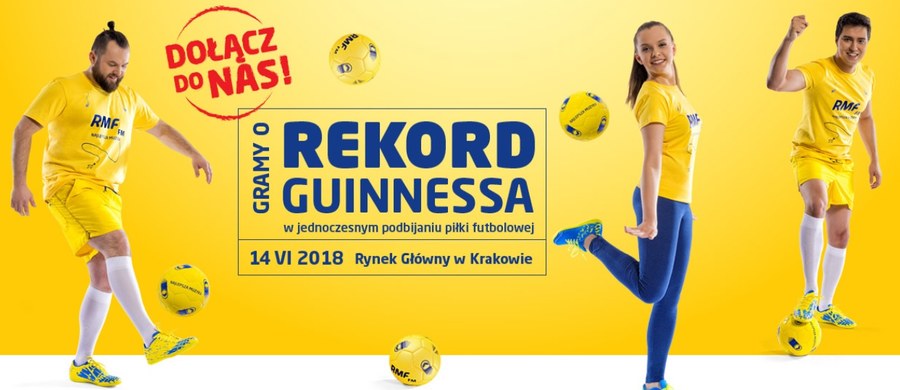 W tamtym roku, 24 sierpnia, razem ze słuchaczami RMF FM pobiliśmy rekord Guinnessa w jednoczesnym podbijaniu piłki do siatkówki! 14 czerwca ponownie spotykamy się na Rynku Głównym w Krakowie, by wspólnie z wami podbijać piłkę futbolową przez 10 sekund i ponownie wpisać się na listę rekordzistów Guinnessa!