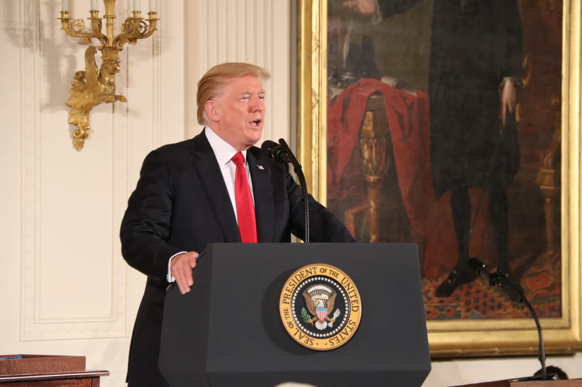 Prezydent USA Donald Trump potwierdził w piątek po spotkaniu z wysłannikiem Korei Płn. Kim Jong Czolem, że jego spotkanie z północnokoreańskim przywódcą Kim Dzong Unem odbędzie się 12 czerwca w Singapurze.