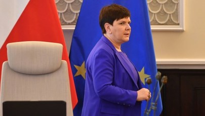 Sejmowa komisja negatywnie o wnioskach o wotum nieufności wobec Szydło i Rafalskiej