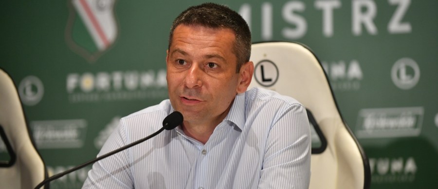 "Ostatnie tygodnie były piękne, zdobyliśmy podwójną koronę, ale nie mogę się już doczekać pracy z drużyną. To jest moje życie" - przyznał na konferencji prasowej trener piłkarzy Legii Dean Klafuric, który podpisał roczny kontrakt z mistrzem i zdobywcą Pucharu Polski.